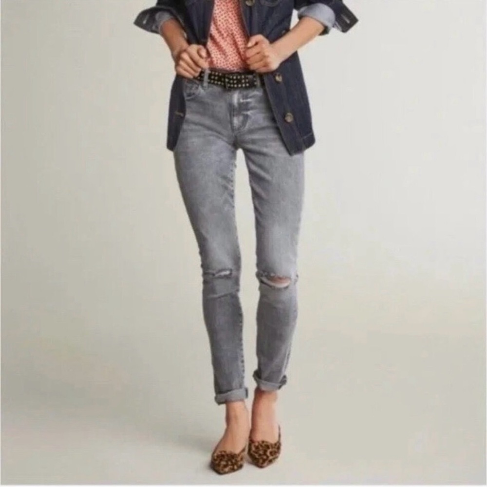 CAbi Size 8 Smoky Gray Distressed Skinny Jeans